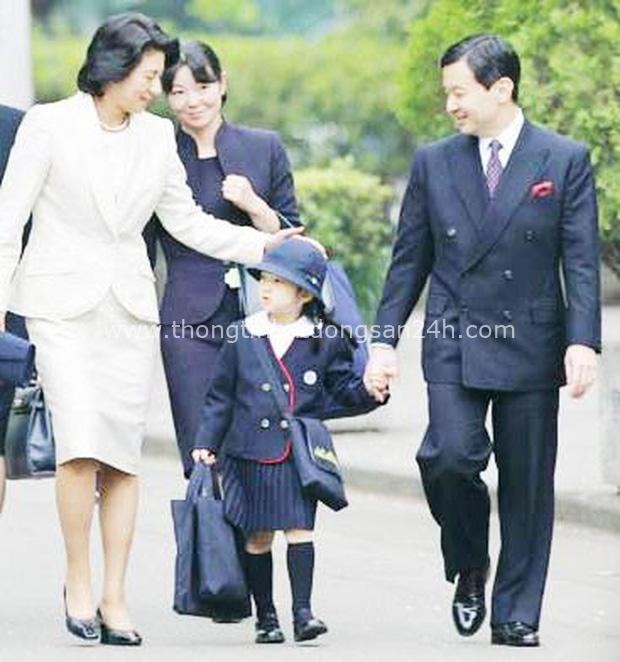  Hoàng hậu Masako - người mẹ từng vượt qua căn bệnh trầm cảm, dùng kỷ luật thép để dạy con sống như thường dân, không có đặc quyền dù là công chúa - Ảnh 6.