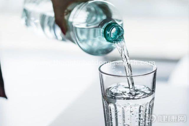  Uống nước trong 3 khoảng thời gian này có thể đem đến lợi ích vàng cho sức khỏe - Ảnh 1.