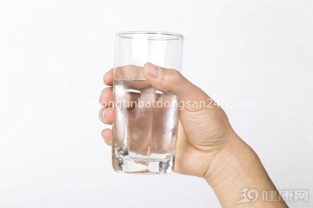  Uống nước trong 3 khoảng thời gian này có thể đem đến lợi ích vàng cho sức khỏe - Ảnh 2.