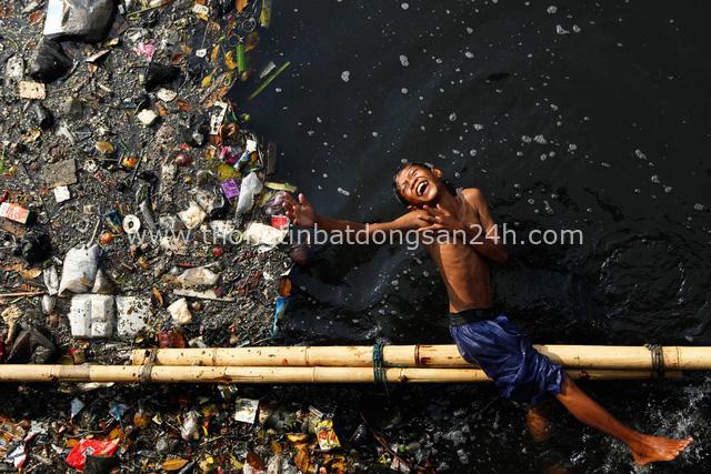 Đất nước vạn đảo đối mặt với thảm họa rác thải khủng khiếp nhất lịch sử - Ảnh 1.