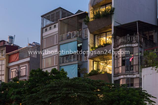  Ngôi nhà 49m2, 3 thế hệ cùng chung sống tại Hà Nội được giới thiệu trên báo Mỹ - Ảnh 3.