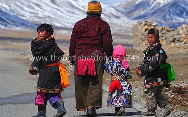 Phương pháp giáo dục trẻ nhỏ ở Tây Tạng: "1 tuổi coi là vua, 5 tuổi là nô lệ", nghe thì ngược đời nhưng càng ngẫm càng thấy đúng 1