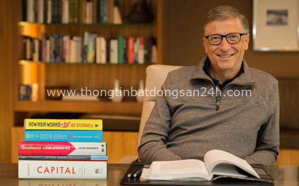 Dù đi du lịch, Bill Gates vẫn dành 3 tiếng/ngày để đọc sách: Đây là 3 tác phẩm hấp dẫn khiến ông không thể rời mắt tại thời điểm hiện tại 2
